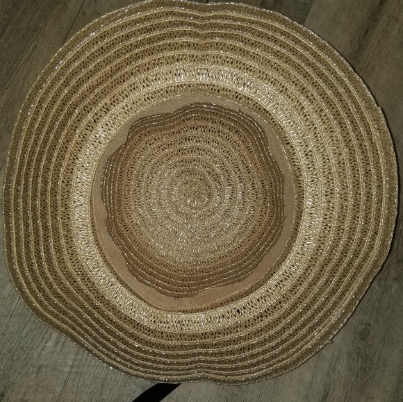 NWOT straw hat - Picture 3 of 3
